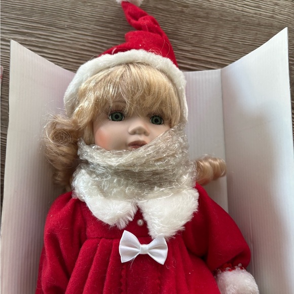 18” porcelain doll - new in box - Picture 2 of 3